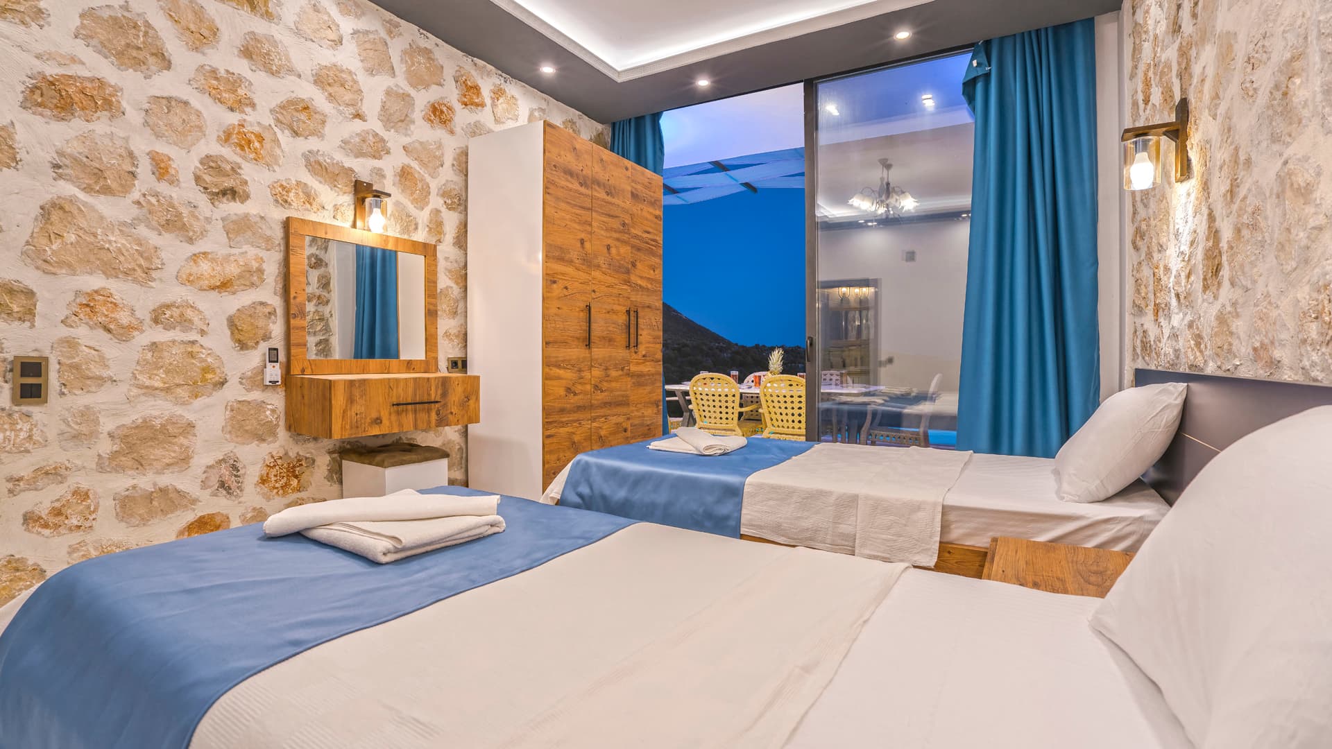 Villa Sur, photo 3 of 49